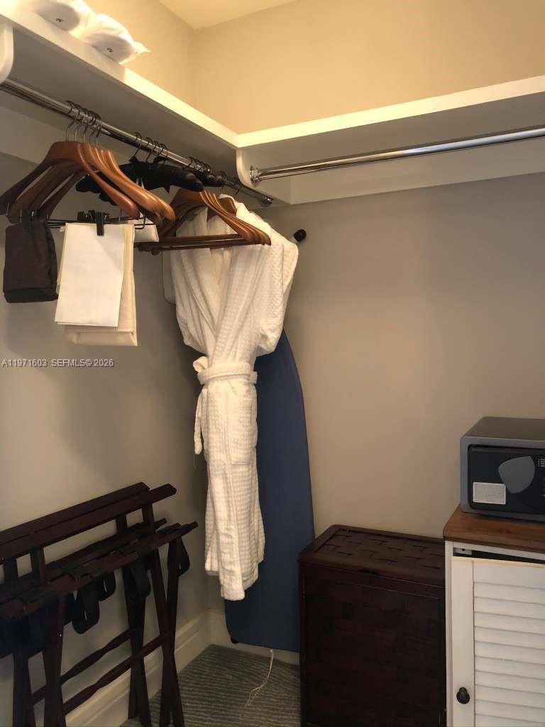 1435 Brickell Ave #3505 Miami, FL 33131