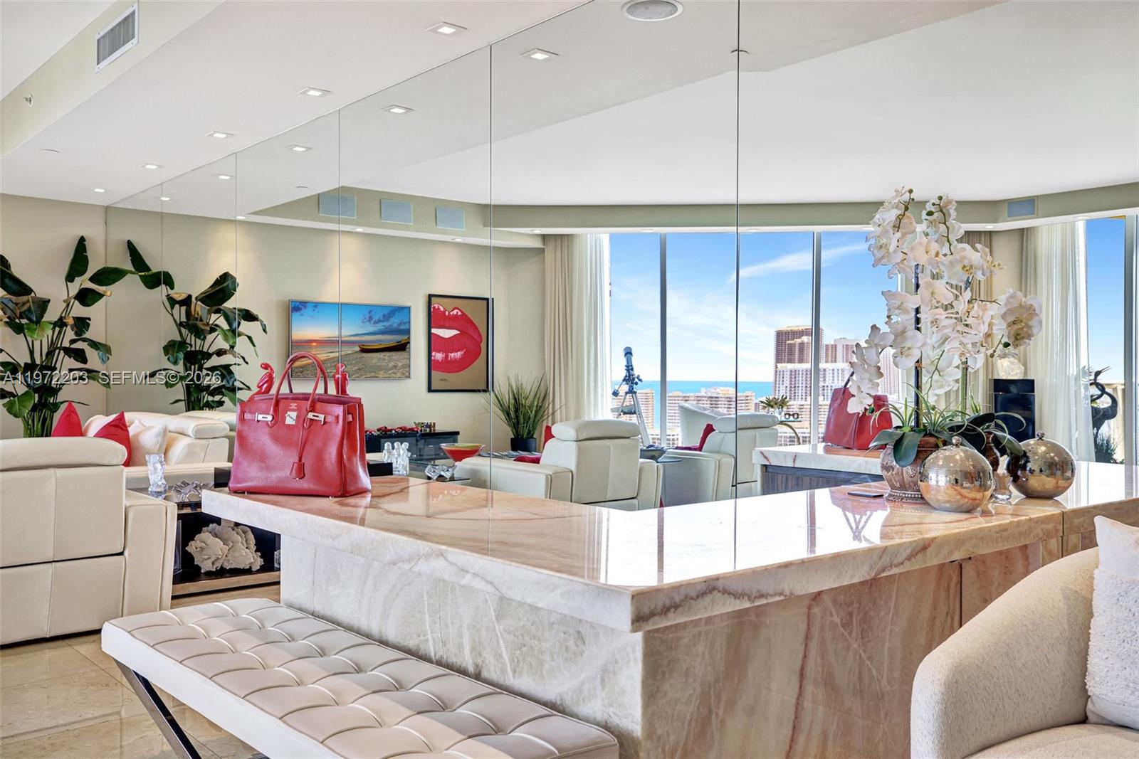 21200 Point Pl #PH2804 Aventura, FL 33180