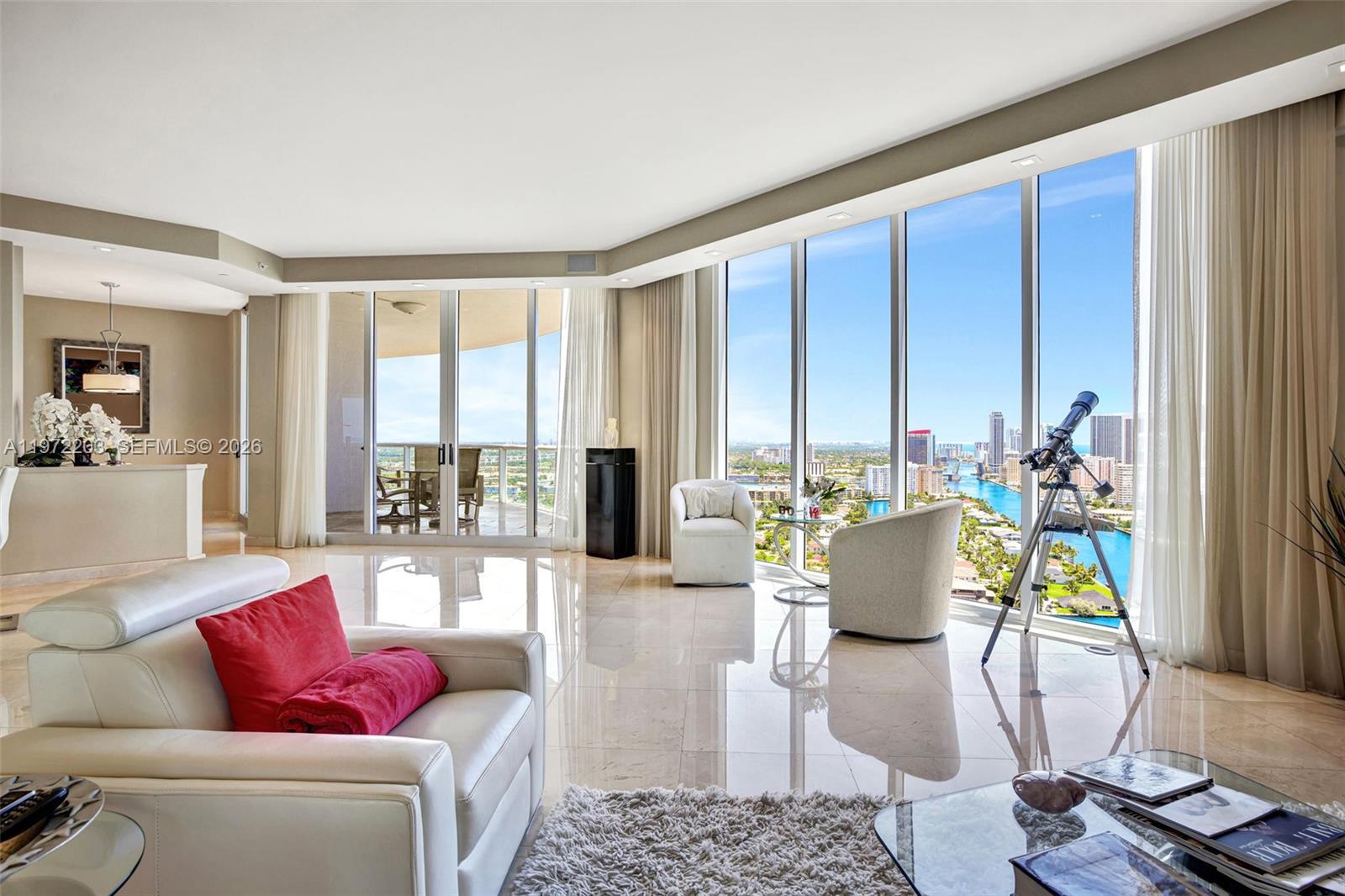 21200 Point Pl #PH2804 Aventura, FL 33180