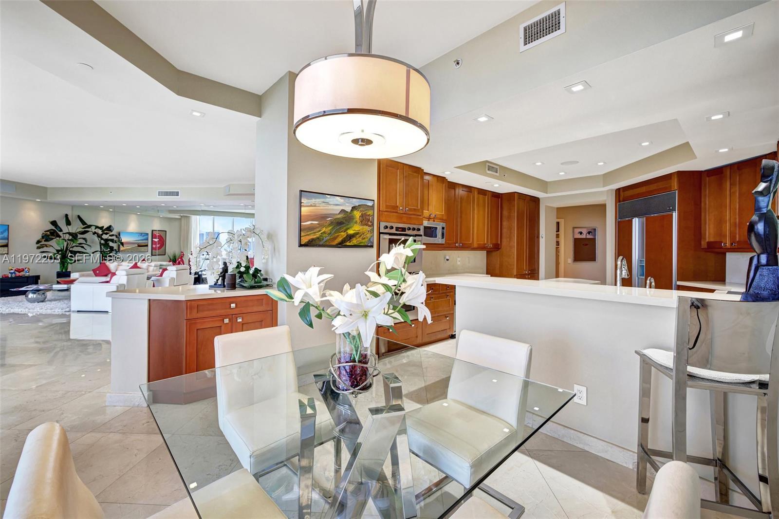 21200 Point Pl #PH2804 Aventura, FL 33180