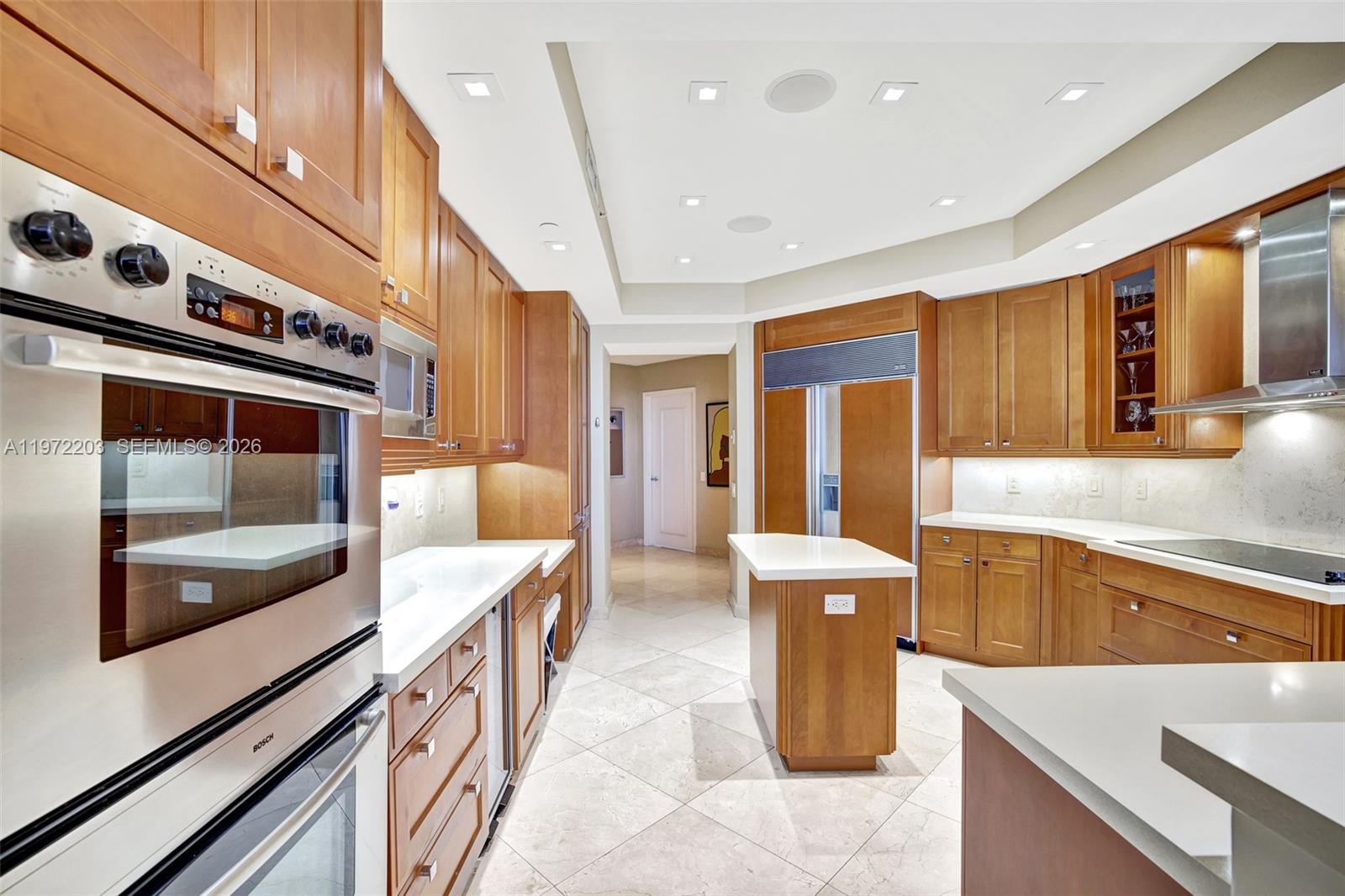 21200 Point Pl #PH2804 Aventura, FL 33180