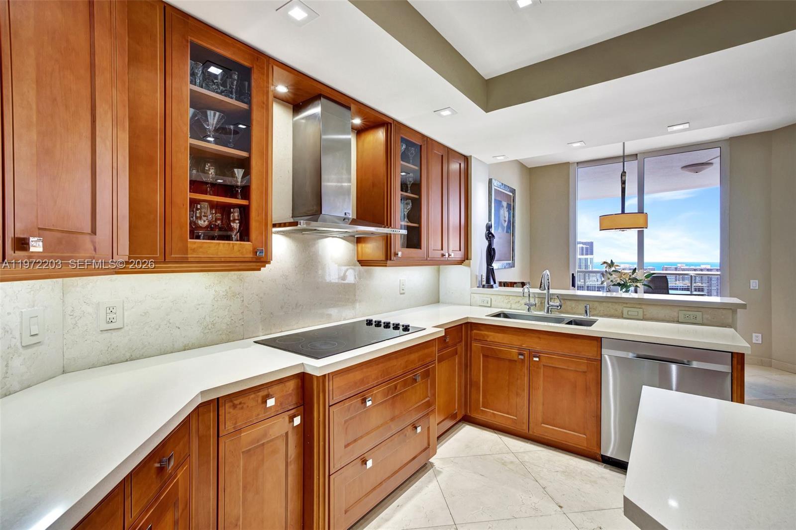 21200 Point Pl #PH2804 Aventura, FL 33180