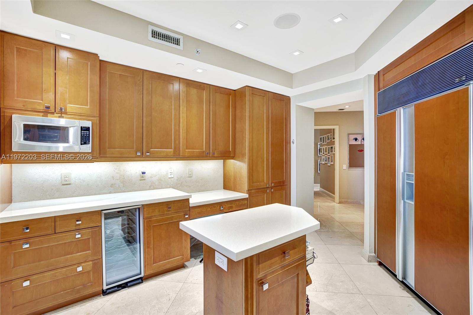 21200 Point Pl #PH2804 Aventura, FL 33180