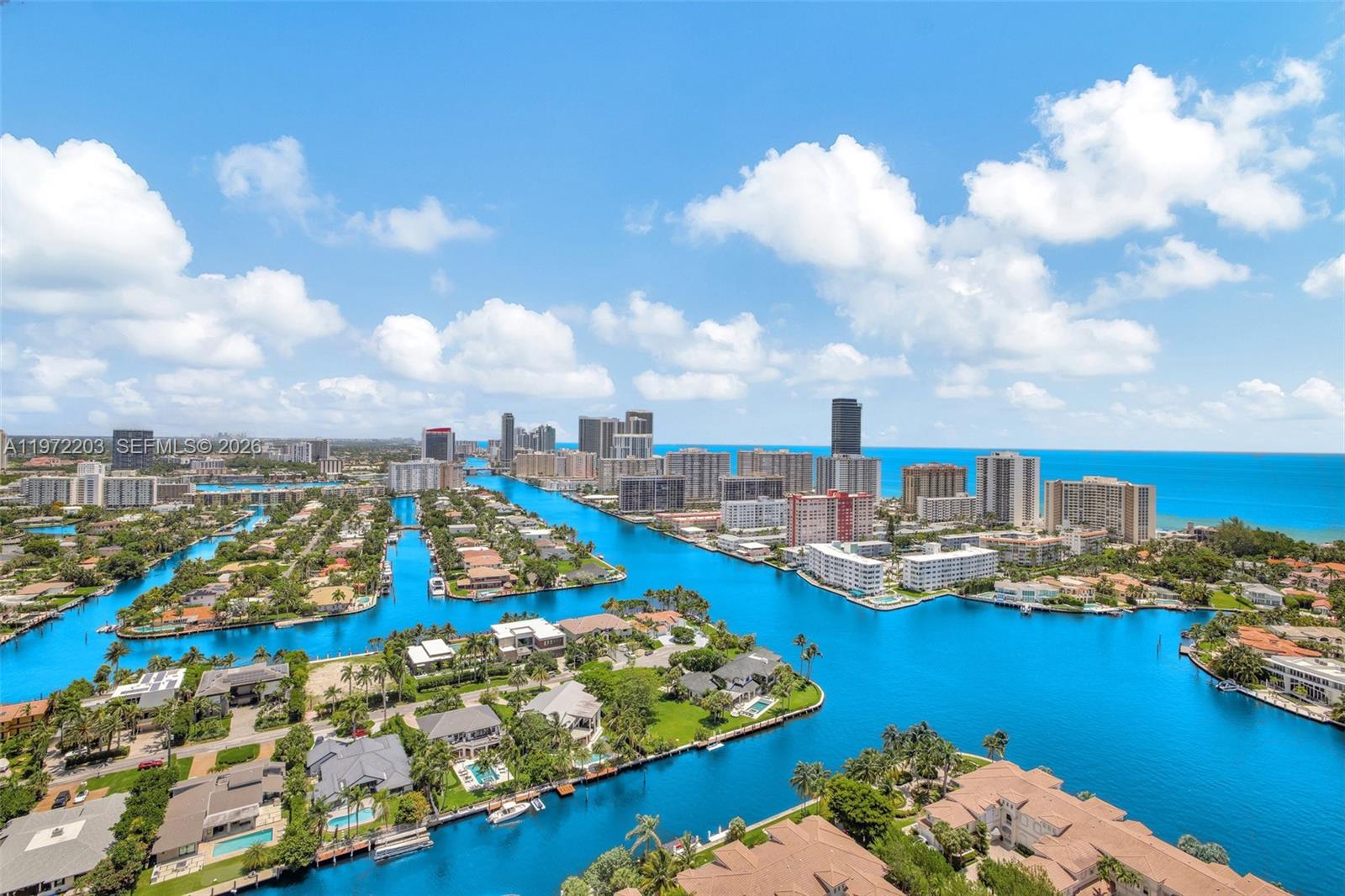 21200 Point Pl #PH2804 Aventura, FL 33180