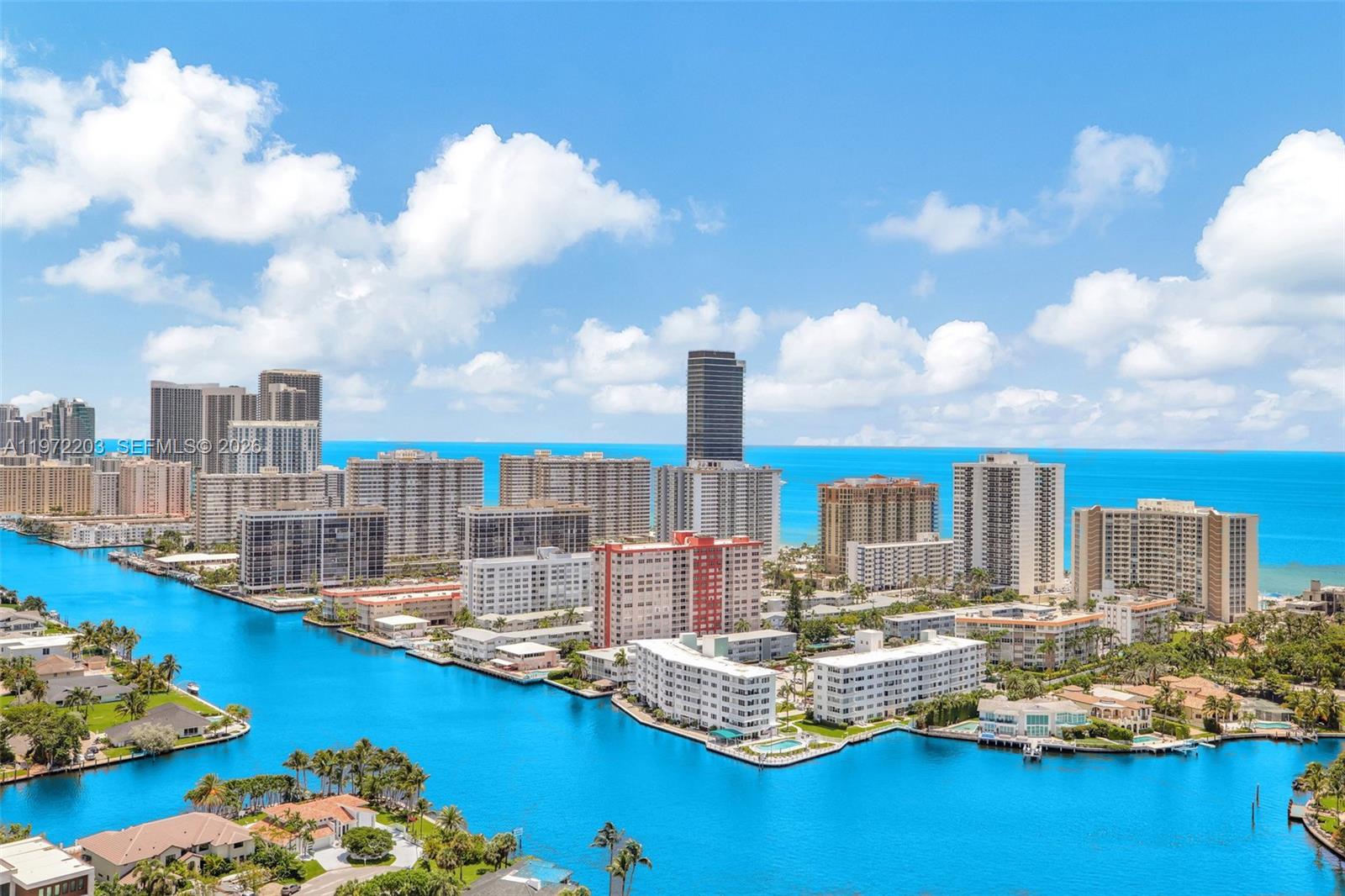 21200 Point Pl #PH2804 Aventura, FL 33180