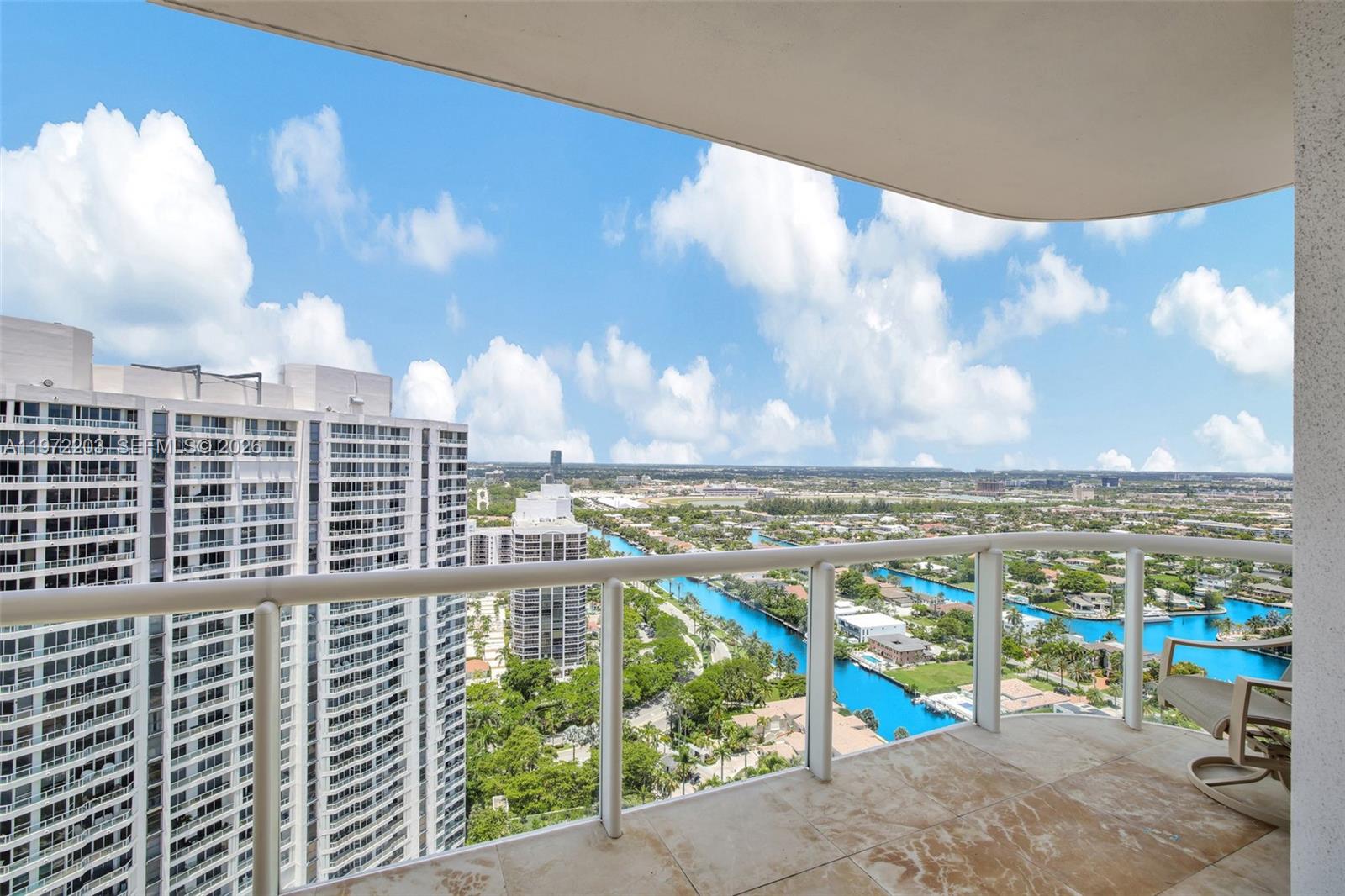 21200 Point Pl #PH2804 Aventura, FL 33180