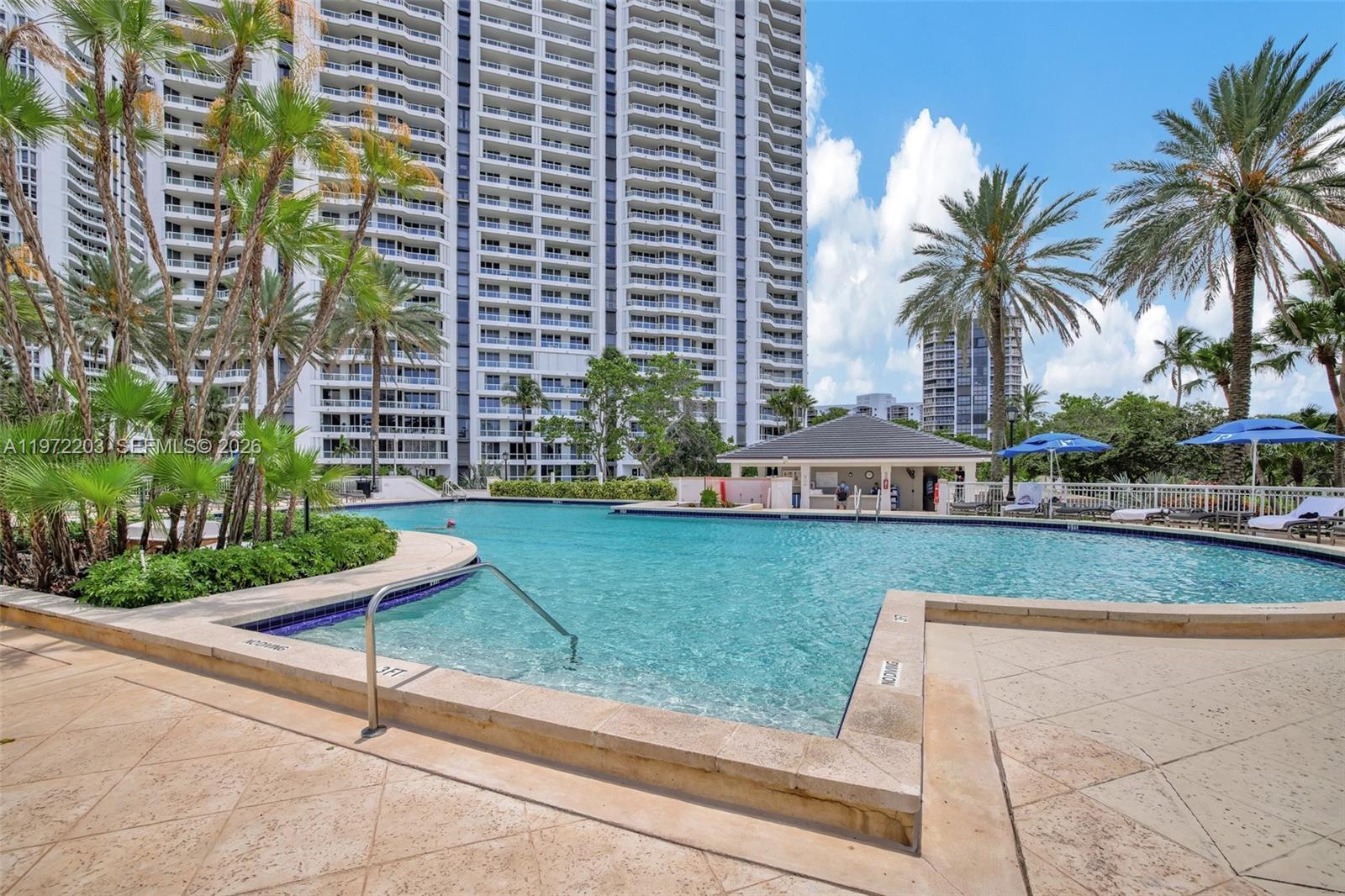 21200 Point Pl #PH2804 Aventura, FL 33180