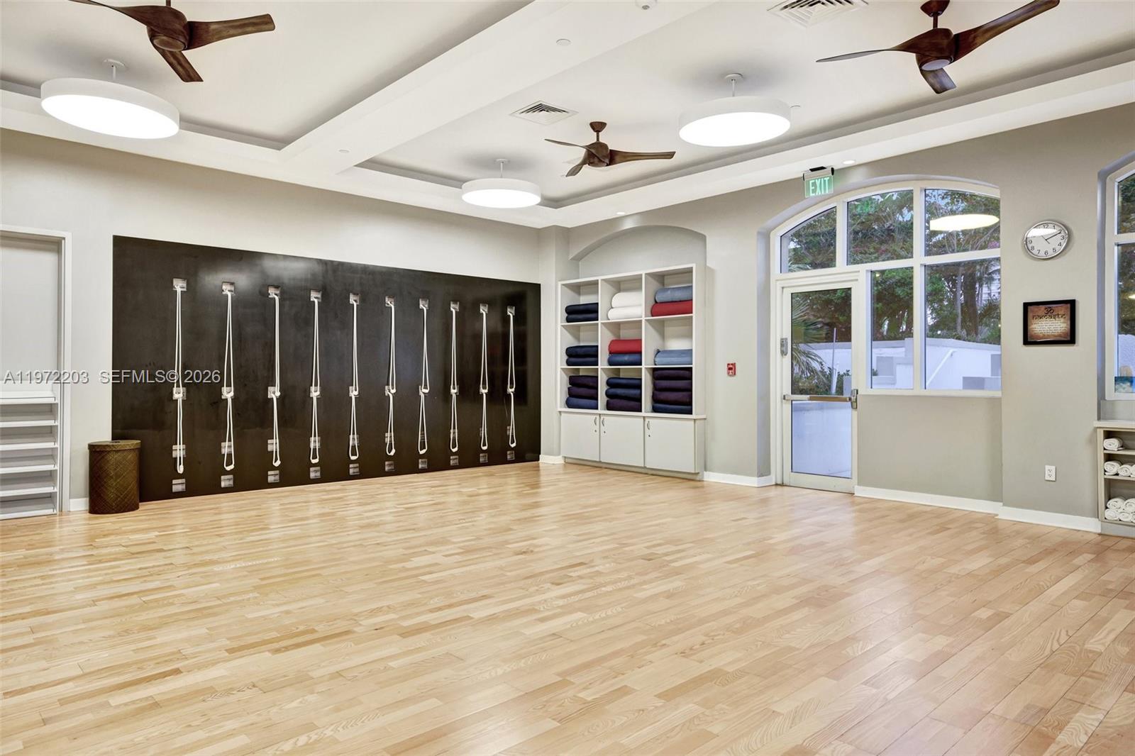 21200 Point Pl #PH2804 Aventura, FL 33180