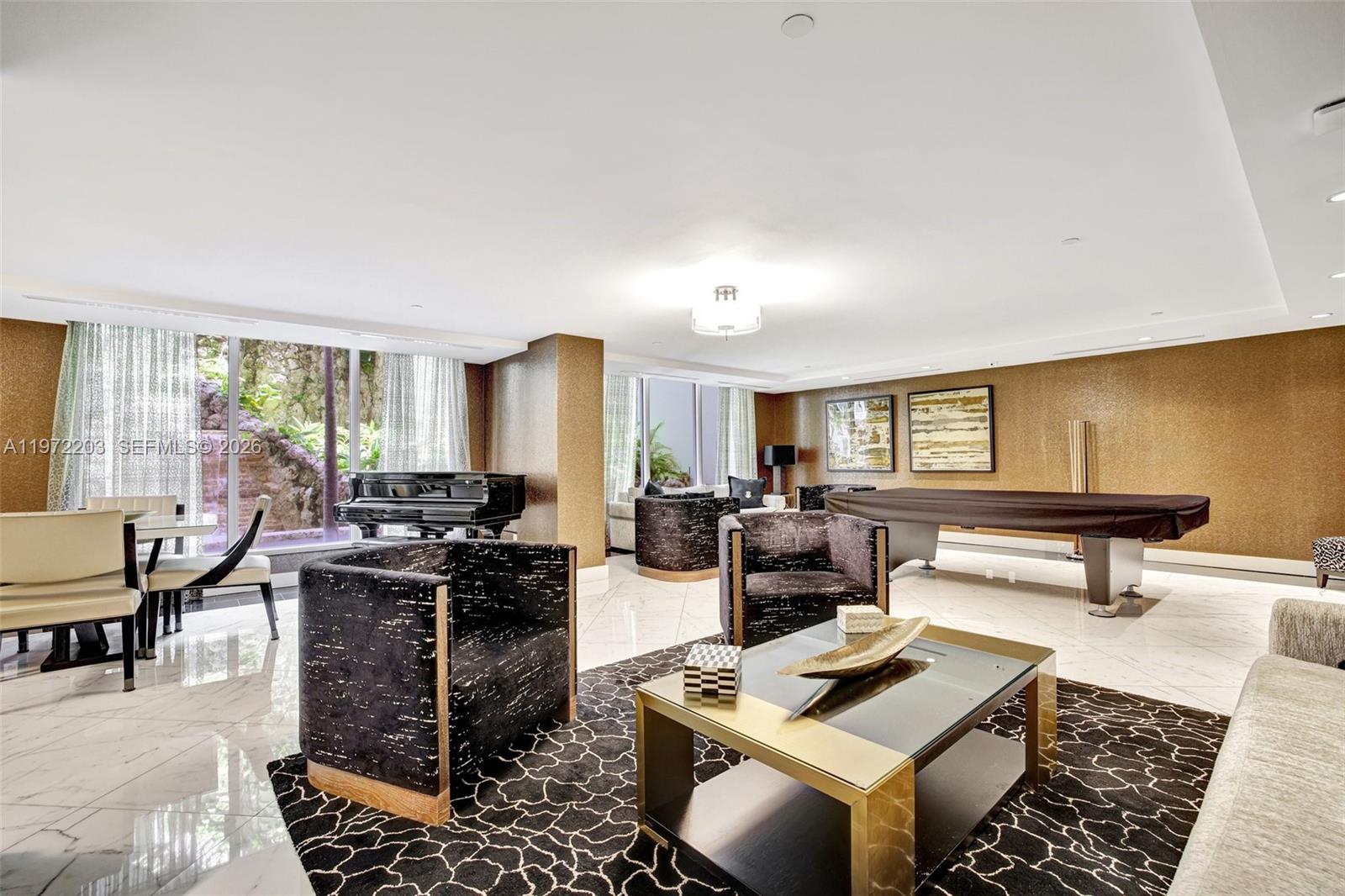 21200 Point Pl #PH2804 Aventura, FL 33180