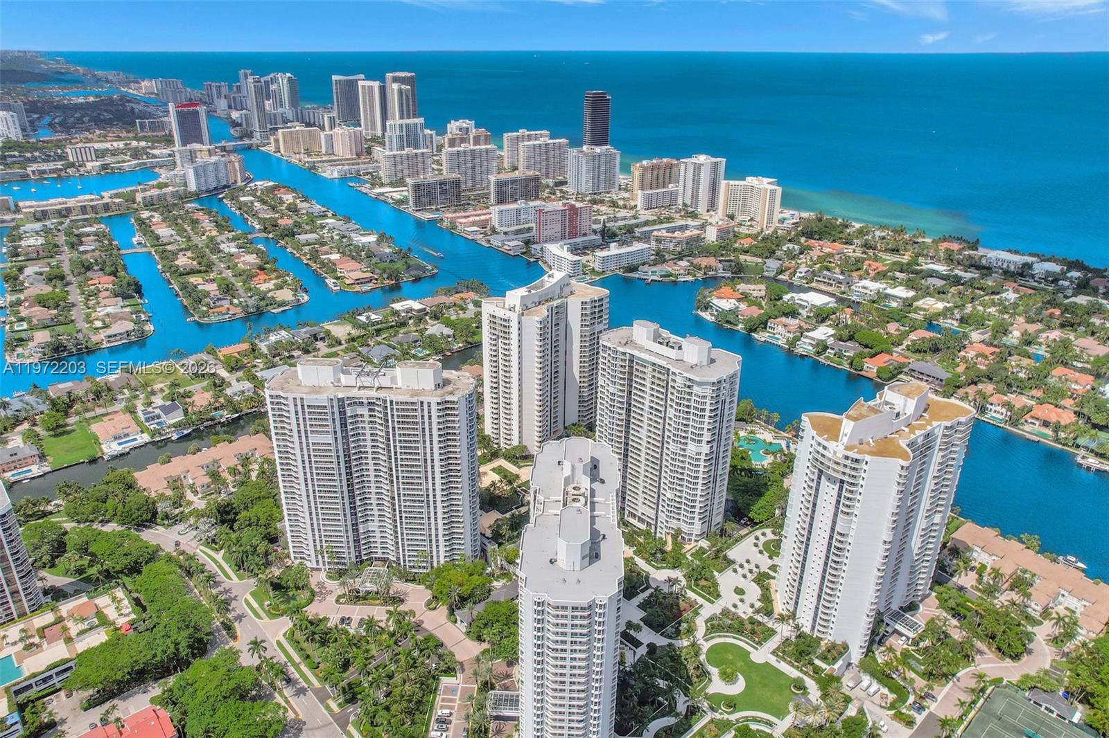 21200 Point Pl #PH2804 Aventura, FL 33180