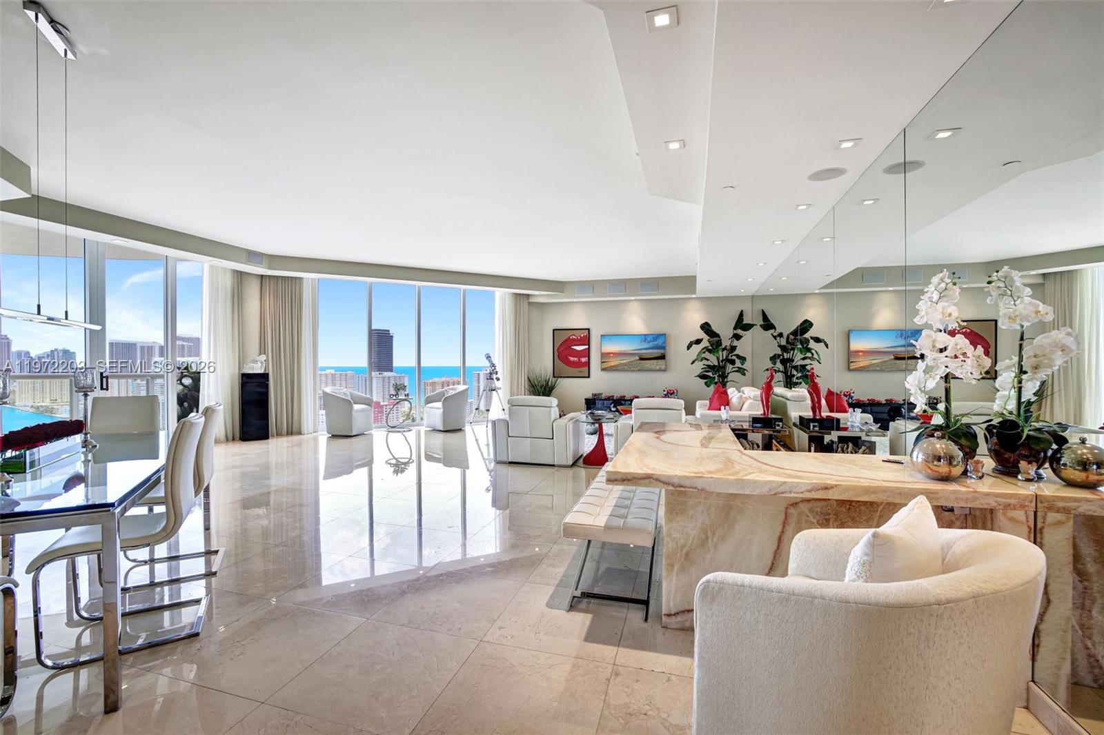 21200 Point Pl #PH2804 Aventura, FL 33180