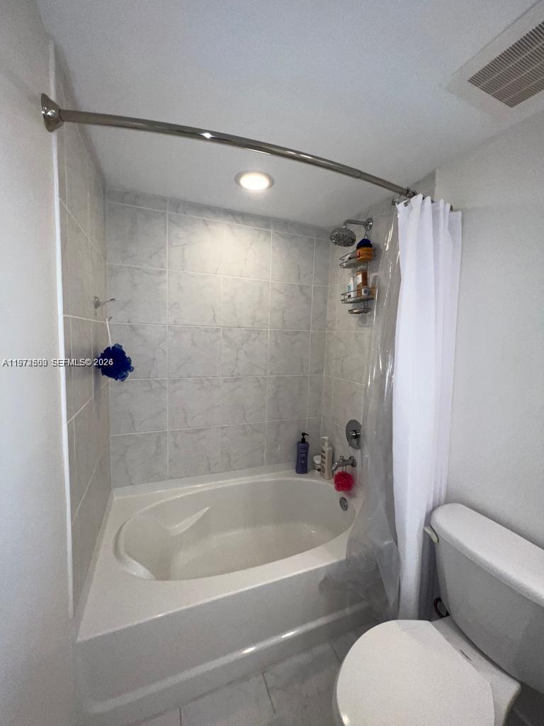 950 Brickell Bay Dr #3105 Miami, FL 33131