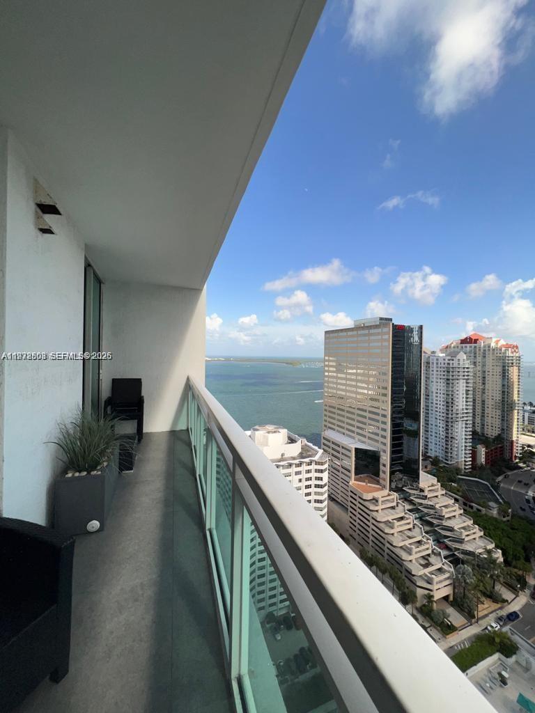 950 Brickell Bay Dr #3105 Miami, FL 33131