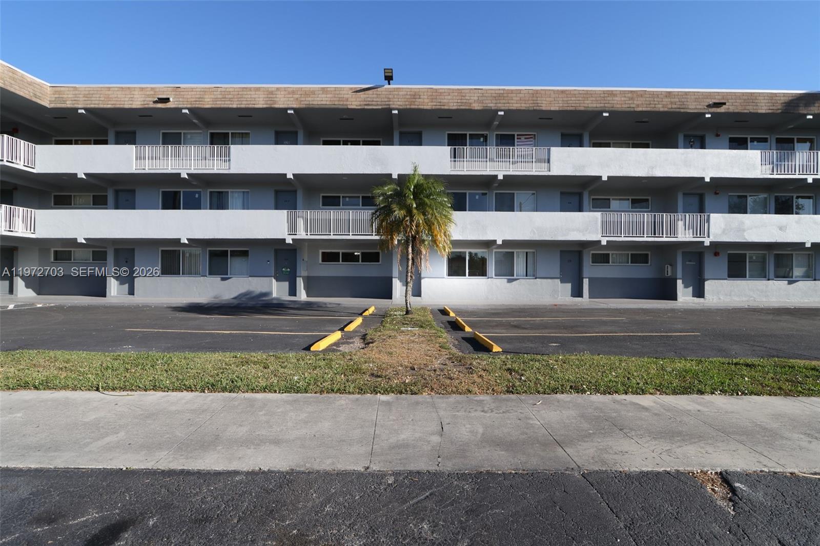 11195 SW 1st St #119 Sweetwater, FL 33174