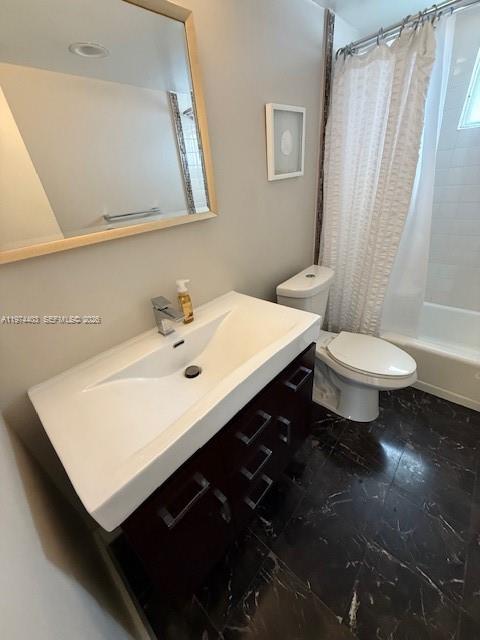 3600 NE 170th St #407 North Miami Beach, FL 33160