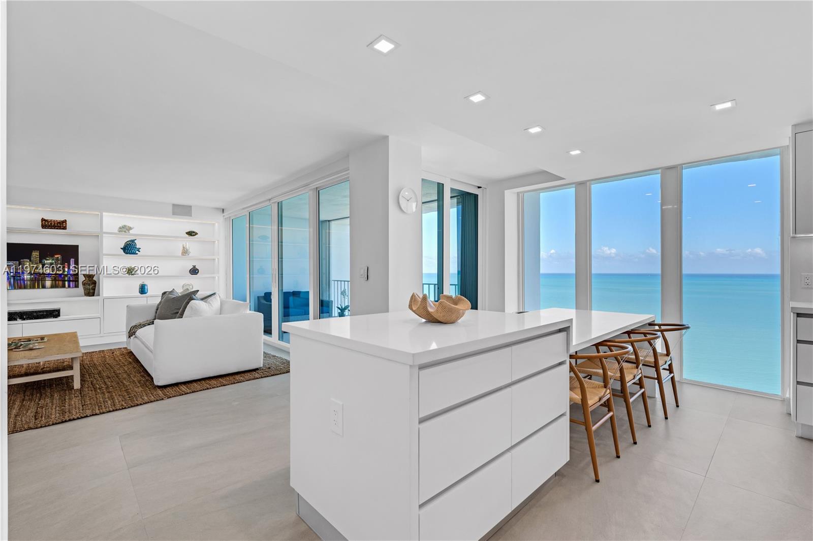 image Casa Del Mar Condos17