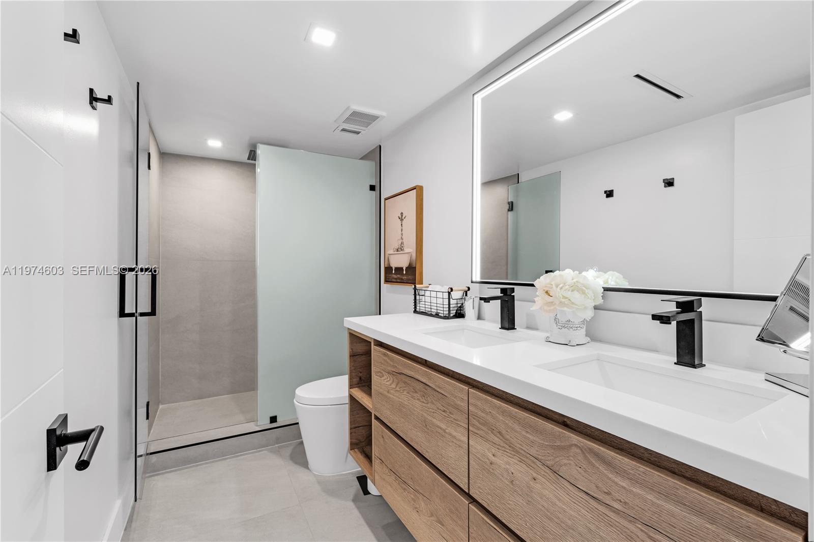 image Casa Del Mar Condos26