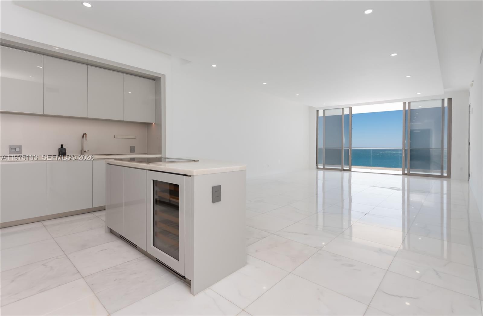 18975 Collins Ave #801 Sunny Isles Beach, FL 33160