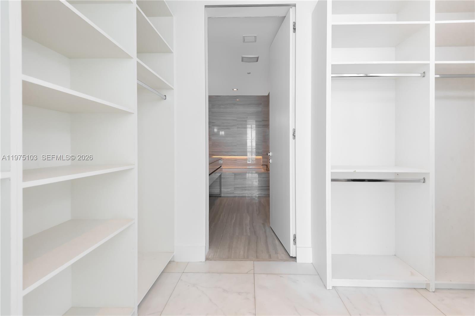 18975 Collins Ave #801 Sunny Isles Beach, FL 33160