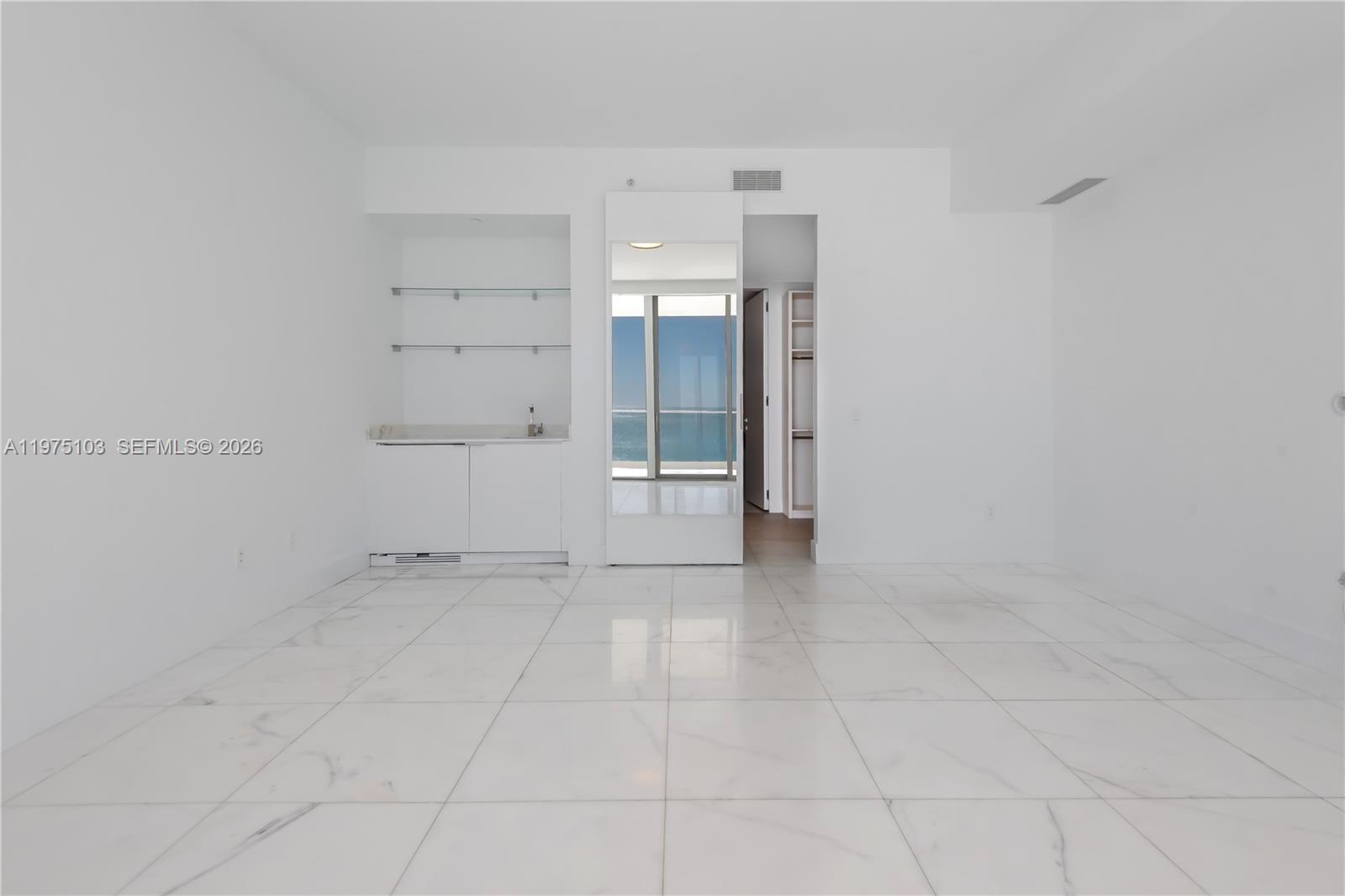 18975 Collins Ave #801 Sunny Isles Beach, FL 33160
