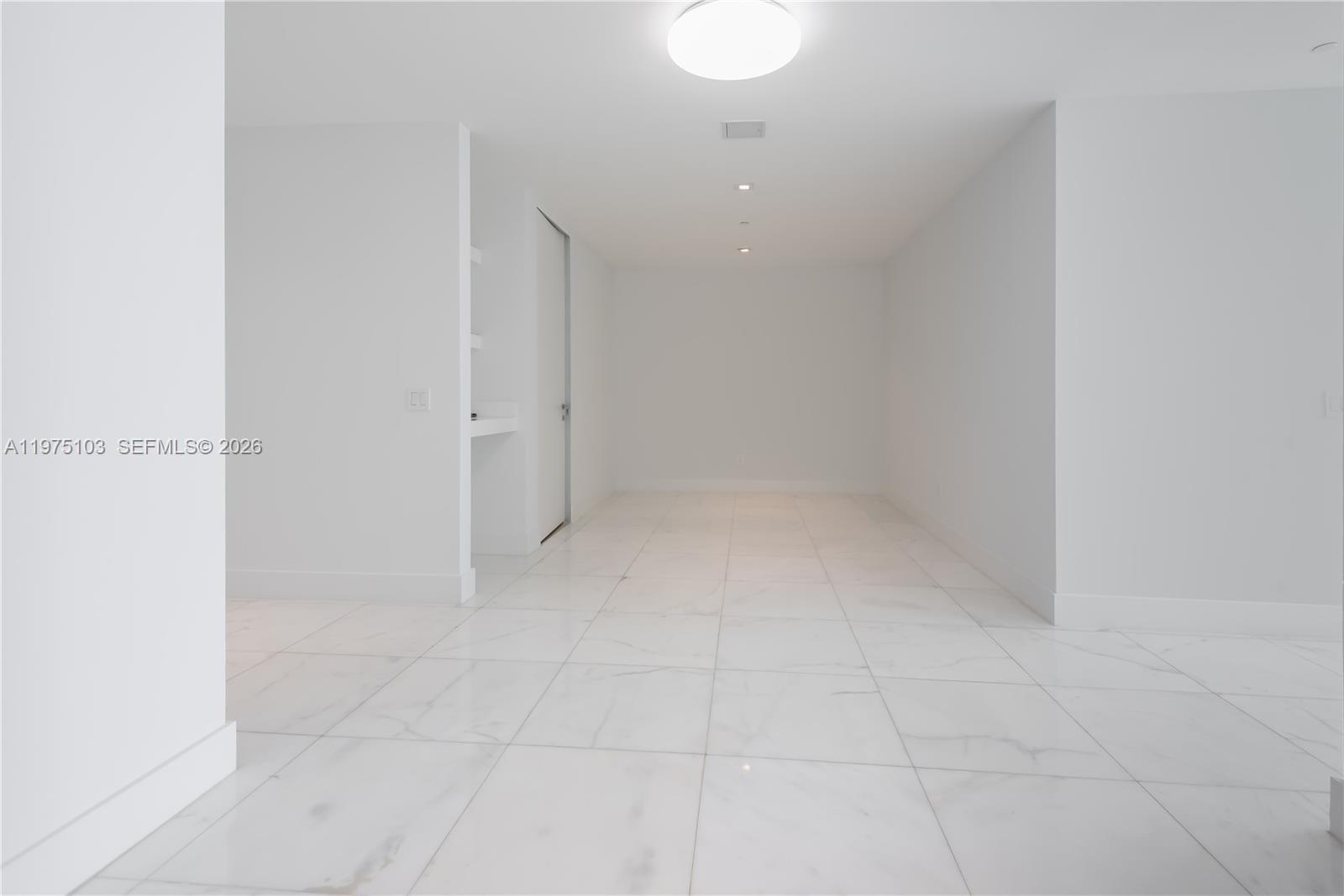 18975 Collins Ave #801 Sunny Isles Beach, FL 33160