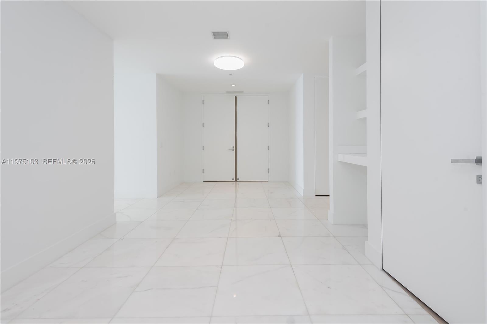 18975 Collins Ave #801 Sunny Isles Beach, FL 33160