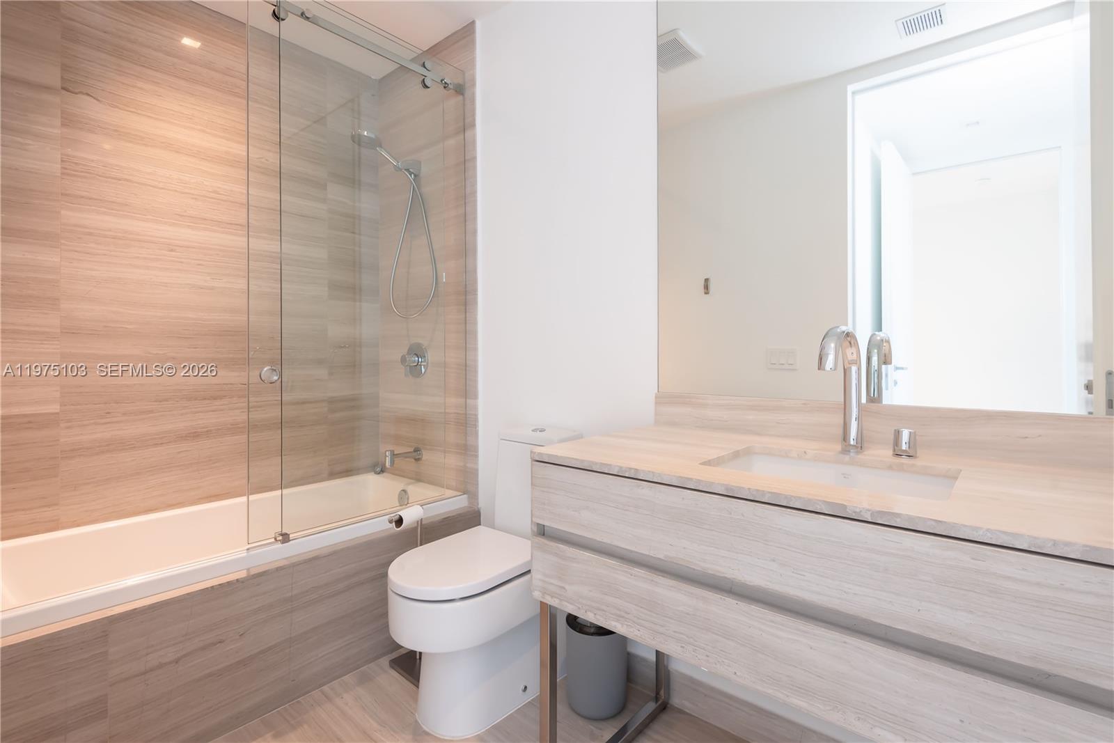 18975 Collins Ave #801 Sunny Isles Beach, FL 33160