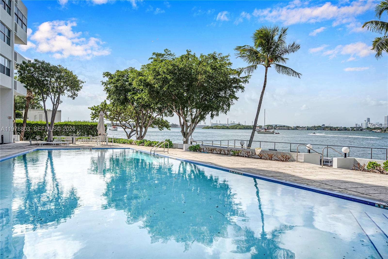 3 Island Ave #PH-G Miami Beach, FL 33139