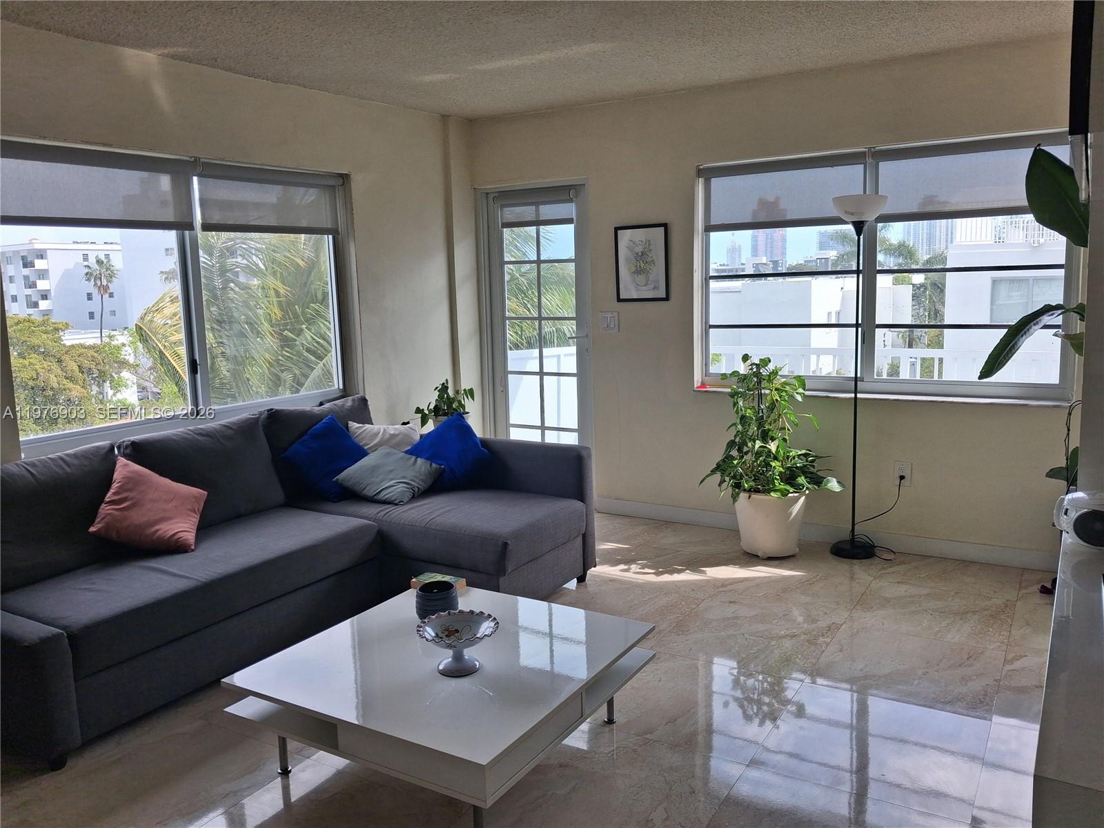 1130 11th St #5A Miami Beach, FL 33139