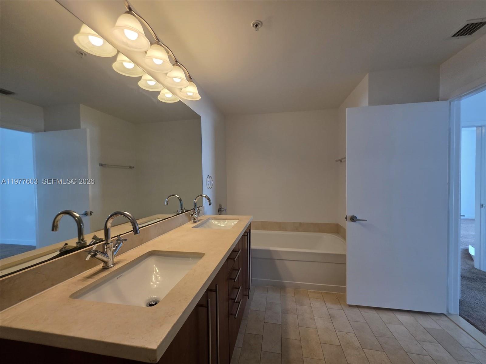 1111 SW 1st Ave #1823-N Miami, FL 33130