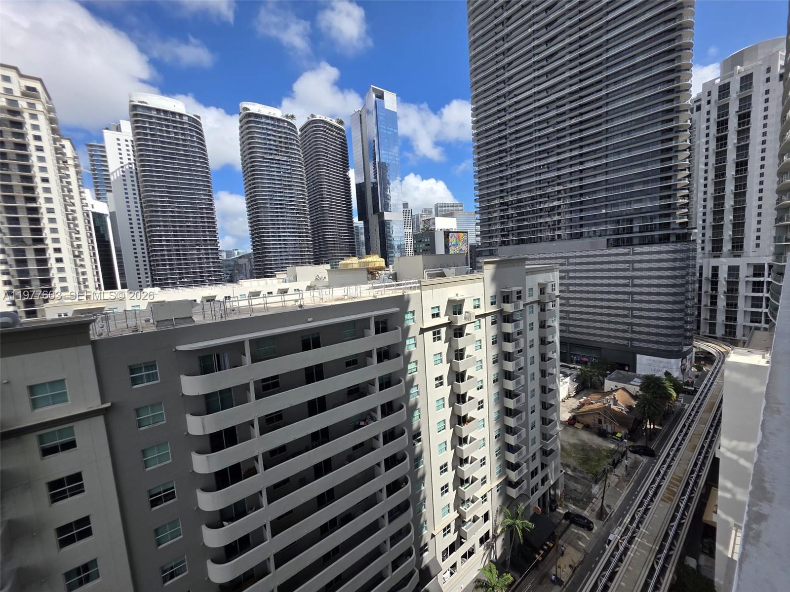 1111 SW 1st Ave #1823-N Miami, FL 33130