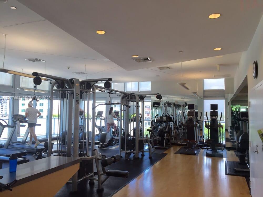 1111 SW 1st Ave #1823-N Miami, FL 33130