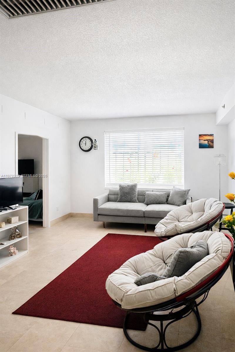 1300 Pennsylvania Ave #109 Miami Beach, FL 33139