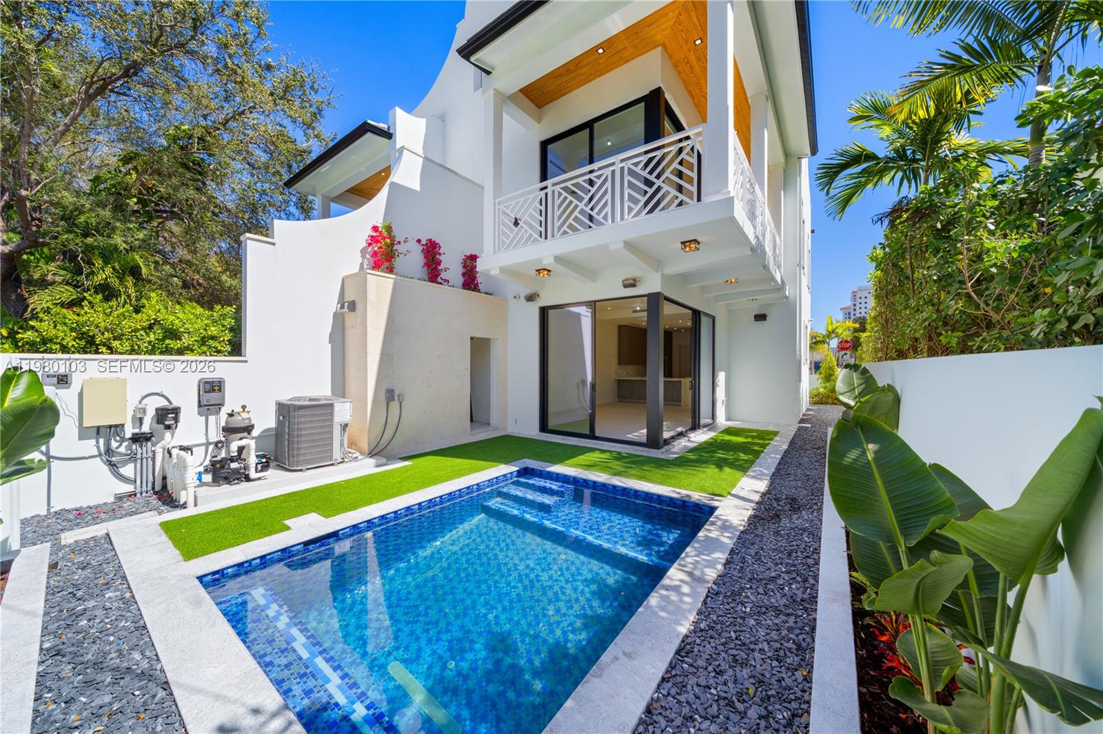 2710 S Le Jeune Rd Coral Gables, FL 33134