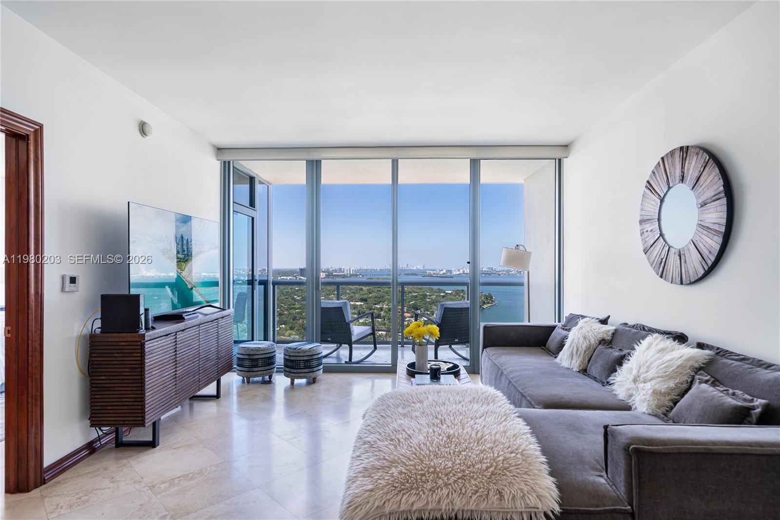 image Blue on the Bay6