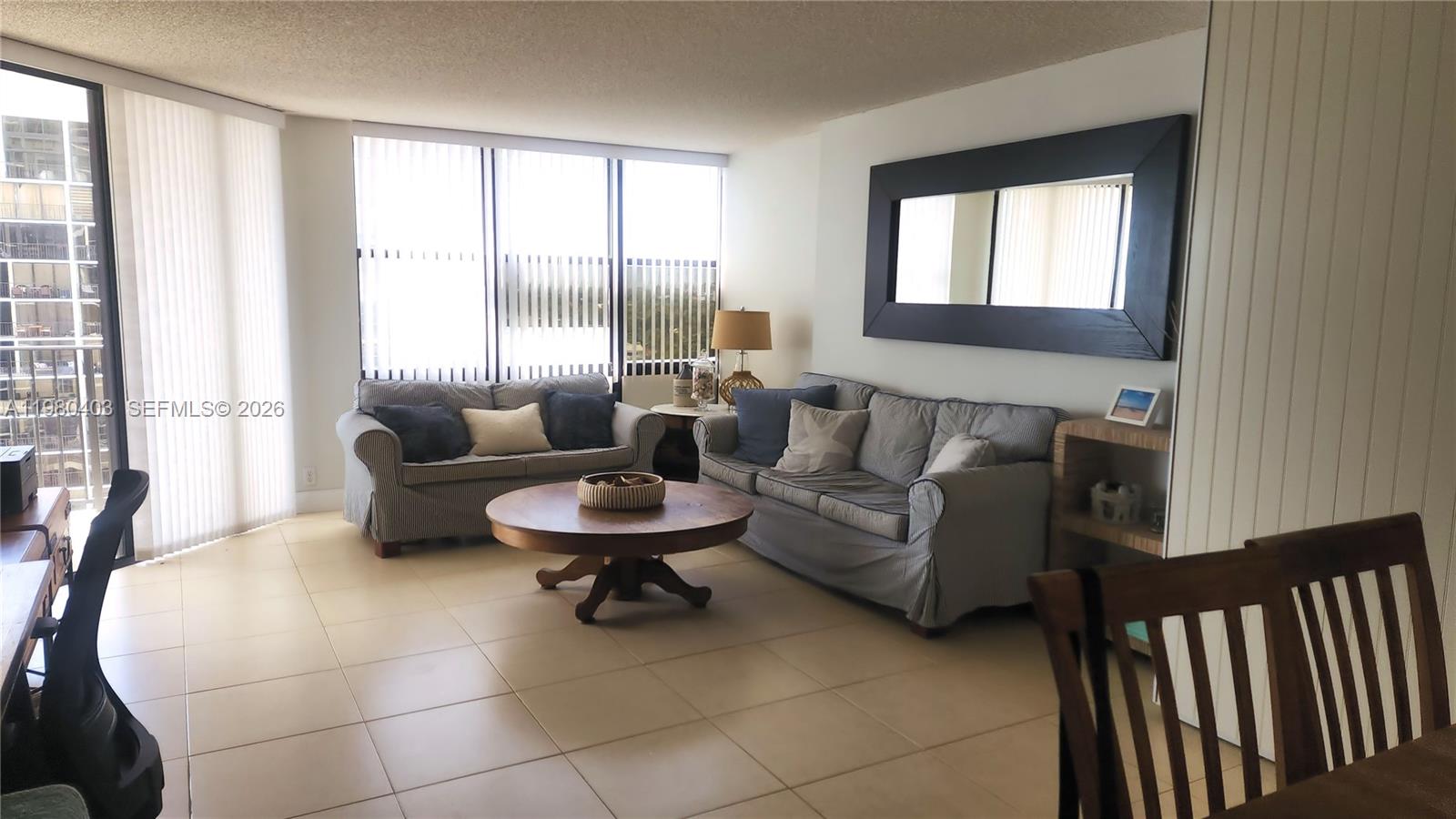 1901 Brickell Ave #B1407 Miami, FL 33129