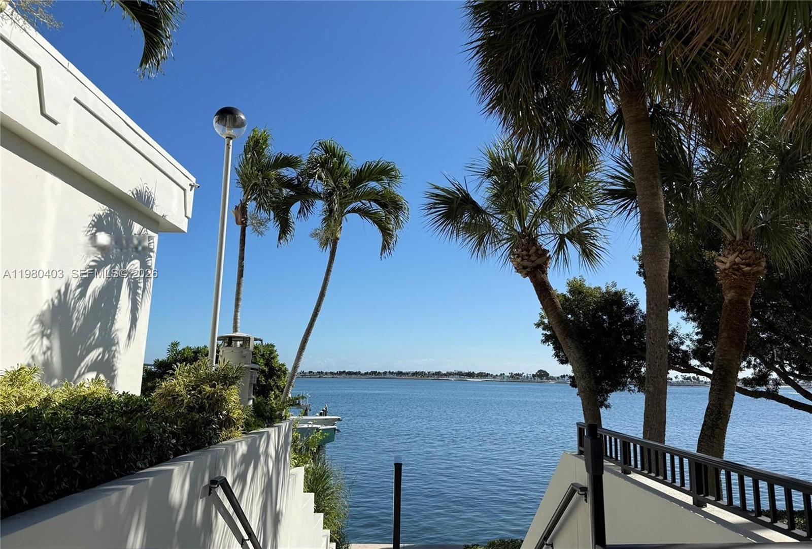 1901 Brickell Ave #B1407 Miami, FL 33129