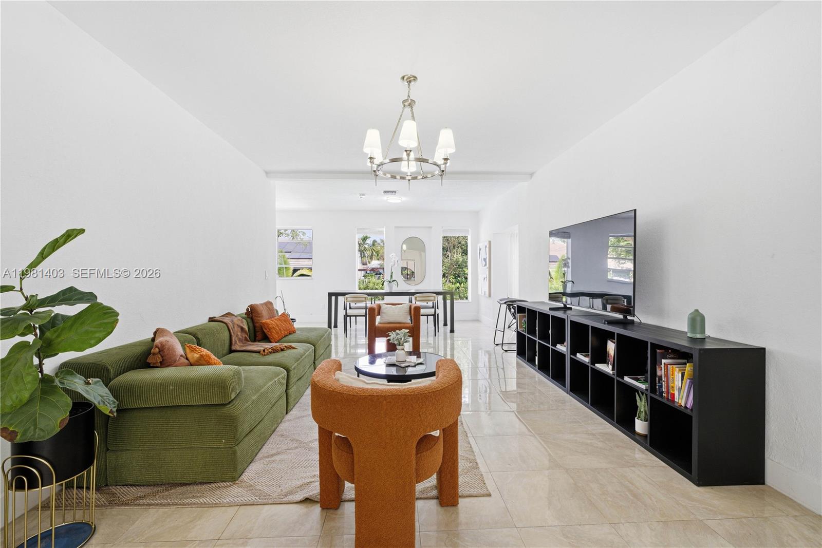 10845 Peachtree Dr #10845 Miami, FL 33161