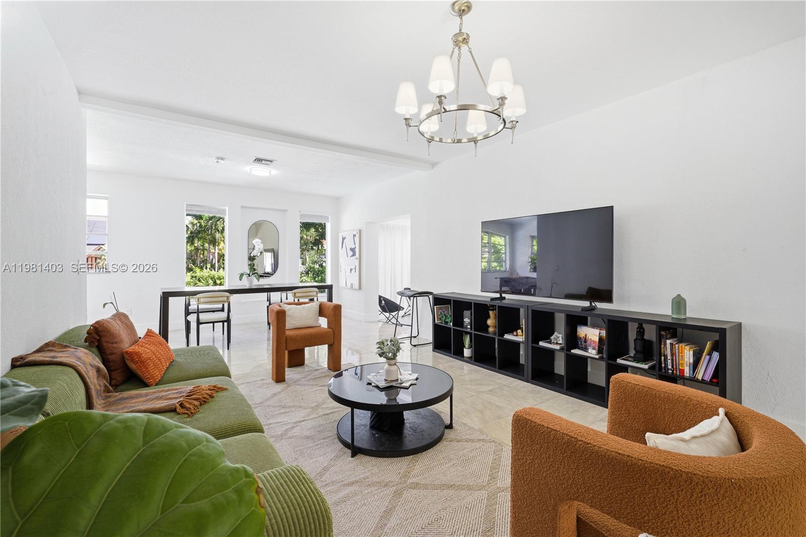 10845 Peachtree Dr #10845 Miami, FL 33161