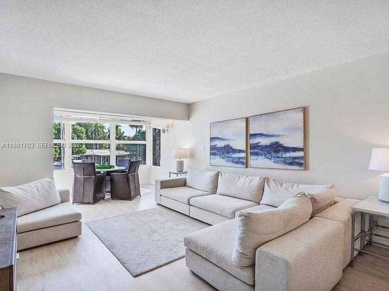 40 Isle Of Venice Dr #6 Fort Lauderdale, FL 33301