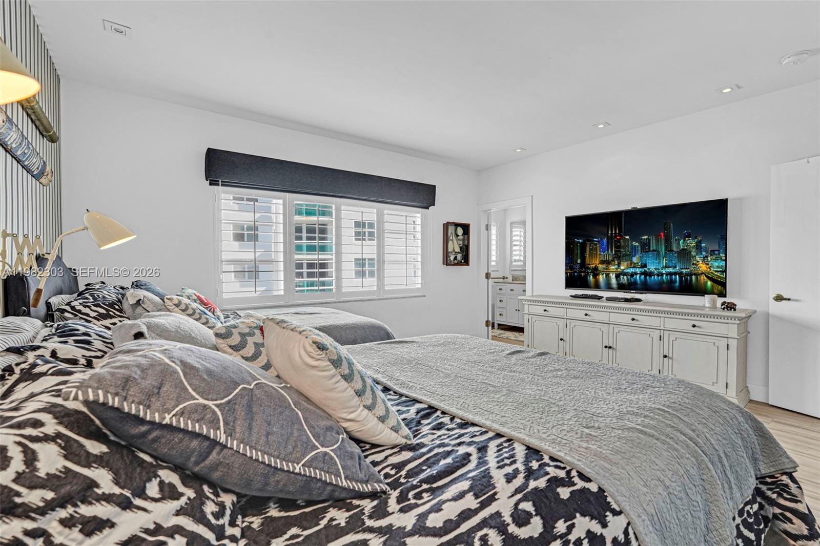 4925 Collins Ave #4A Miami Beach, FL 33140