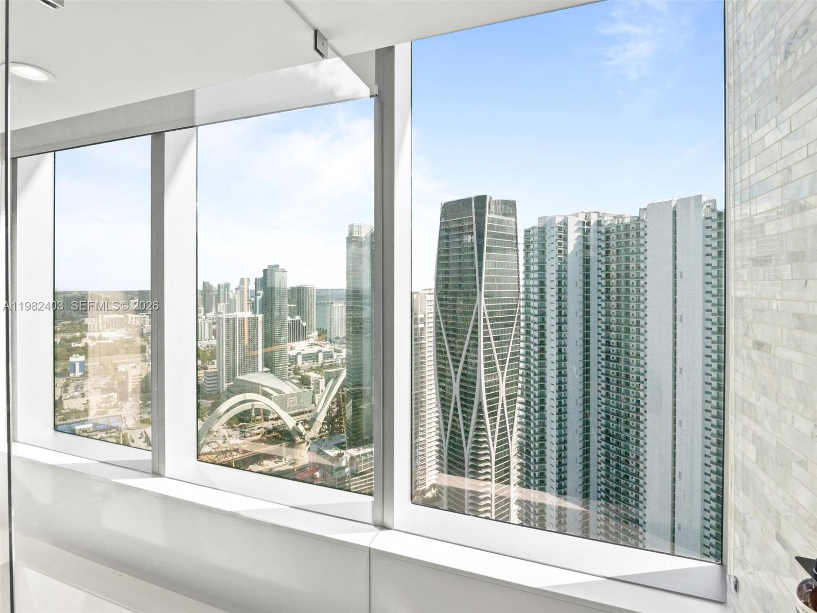 image Paramount Miami Worldcenter17