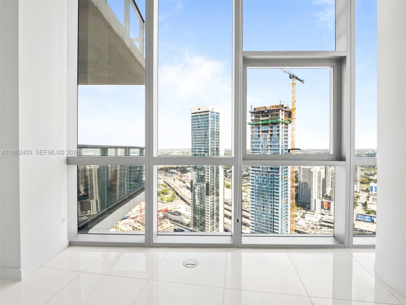 image Paramount Miami Worldcenter8