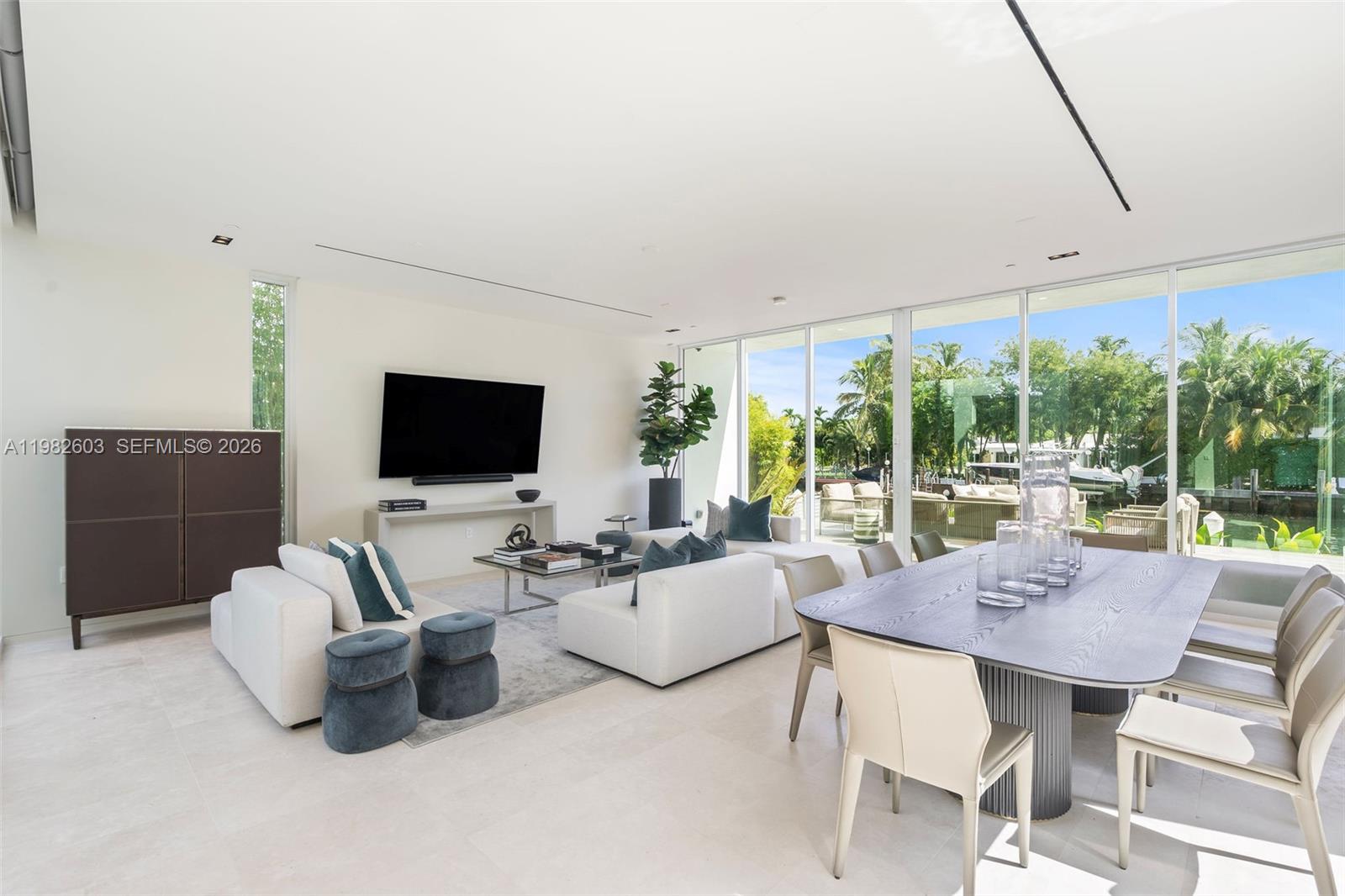 1011 W 48th St #8 Miami Beach, FL 33140