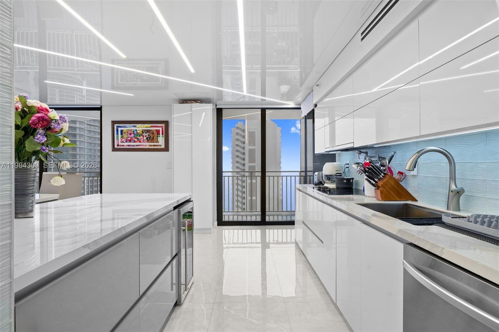 210 174th St #2319 Sunny Isles Beach, FL 33160