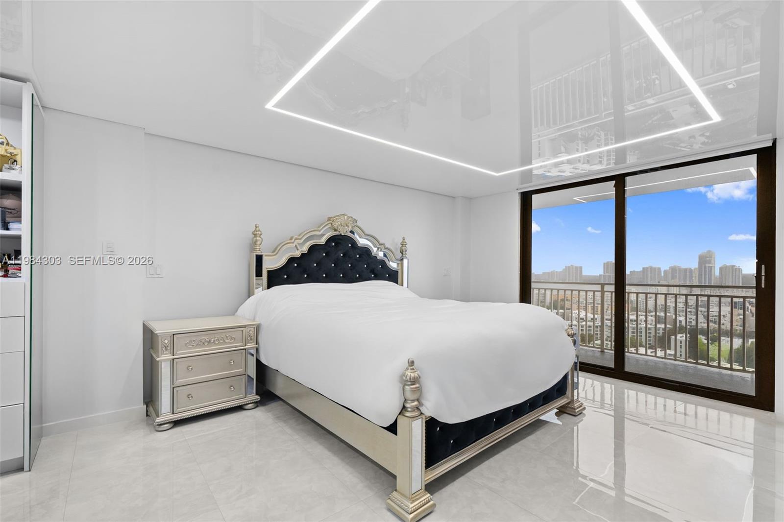 210 174th St #2319 Sunny Isles Beach, FL 33160