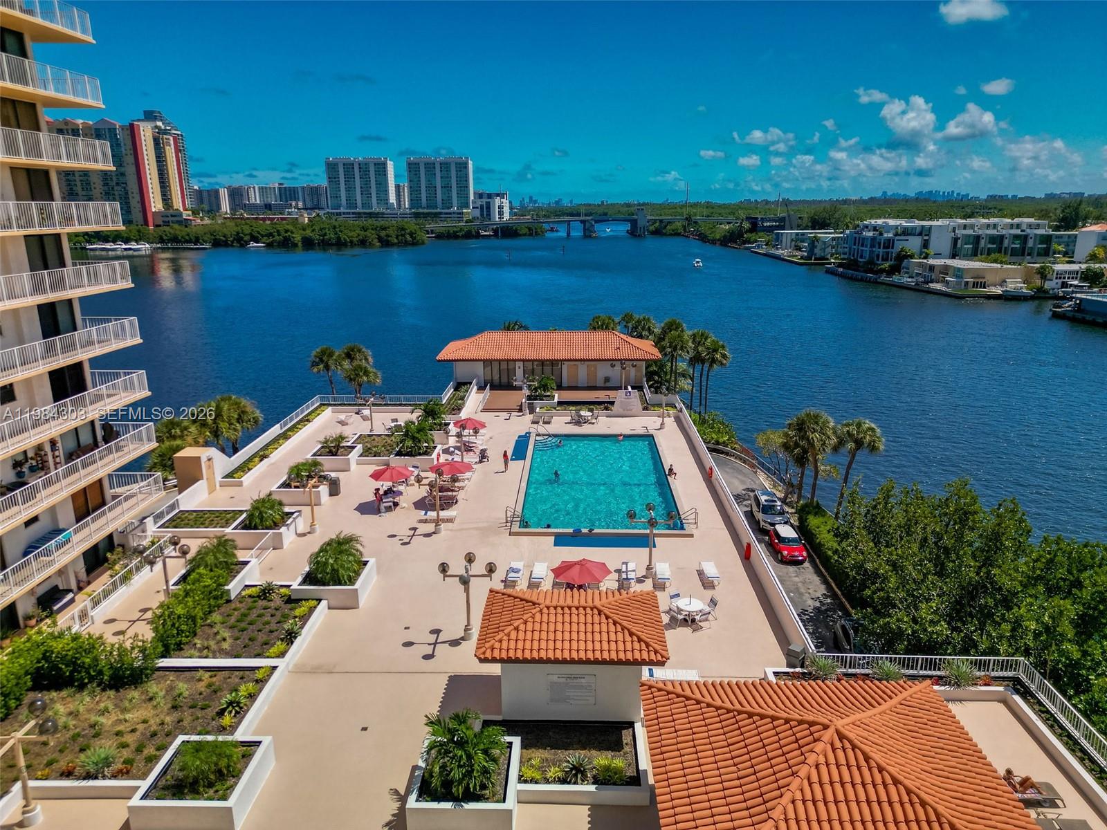 210 174th St #2319 Sunny Isles Beach, FL 33160