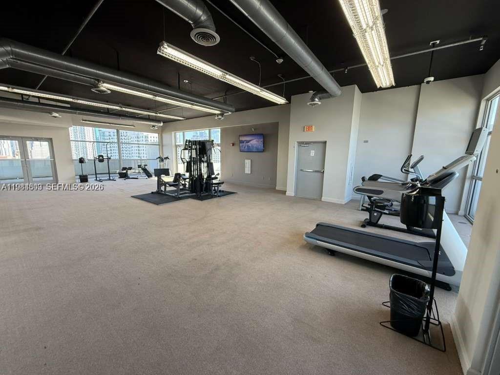 36 NW 6th Ave #408 Miami, FL 33128