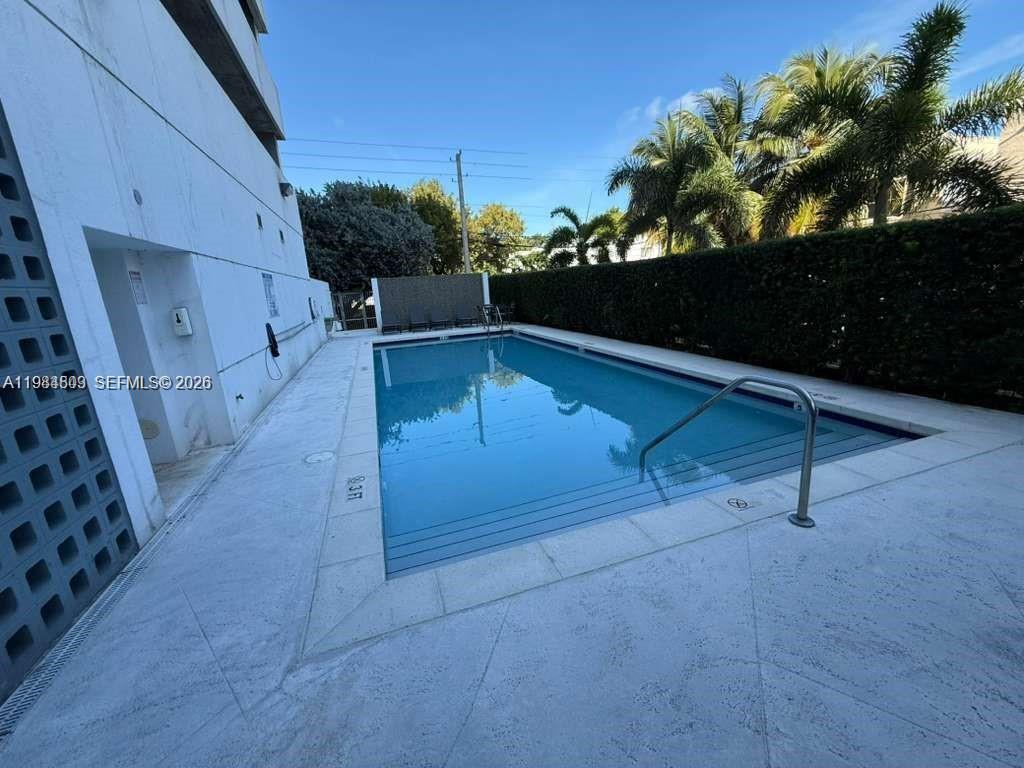 36 NW 6th Ave #408 Miami, FL 33128