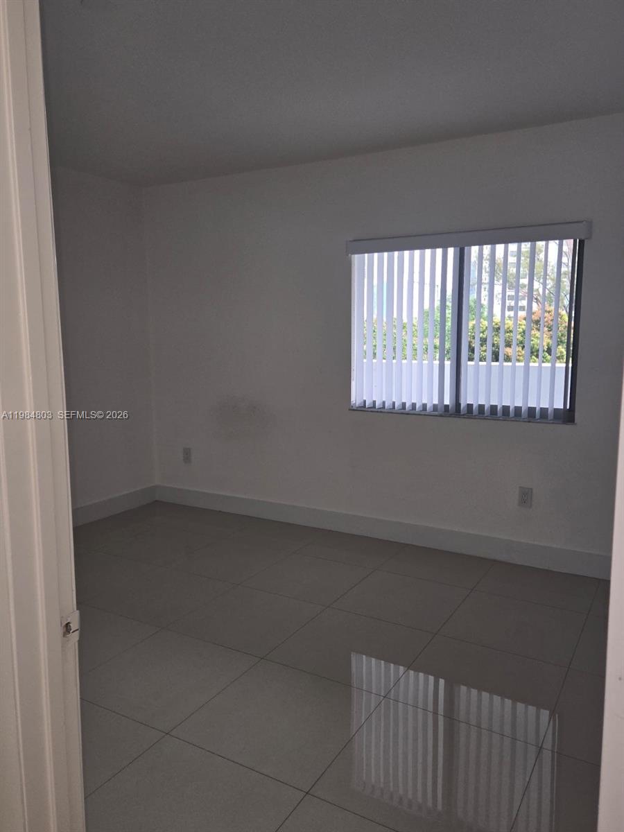 36 NW 6th Ave #408 Miami, FL 33128